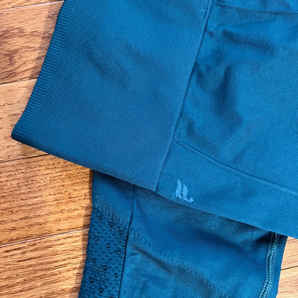 Fabletics XS Blue Nova Leggings - Picture 3 of 5